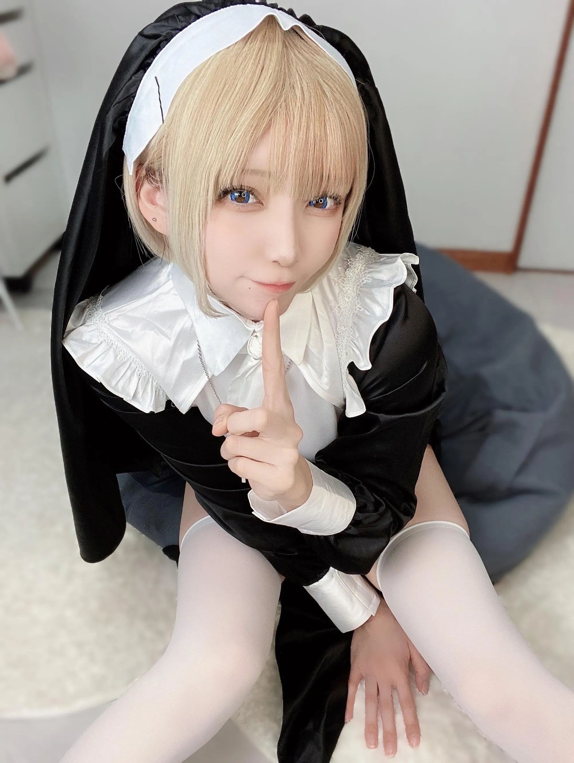 かさぎkasagi – NO.004 Fantia 2022-06月会员订阅-2022-06-17 念願のスリットシスター [33P]插图1